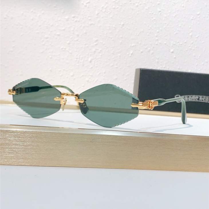 Picture of Chrome Hearts Sunglasses _SKUfw80915216fw